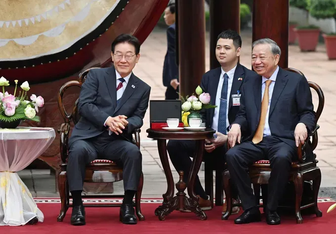 tbt6-1535-6404.jpg (1)